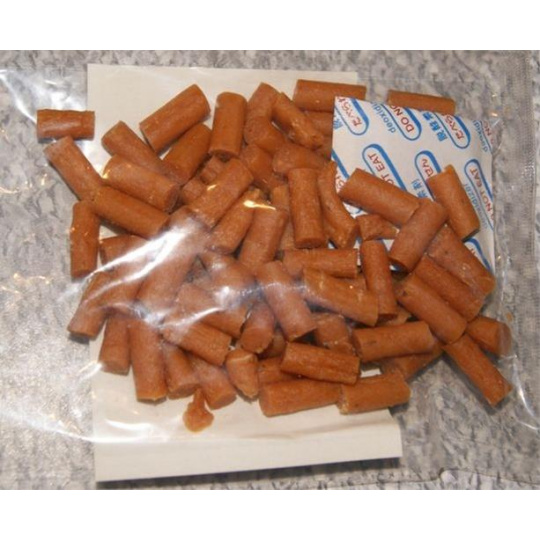 Pamlsok Salač Tyčinka tuniaková 1 cm 100 g Pamlsok Salač Tyčinka tuniaková 1 cm 100 g