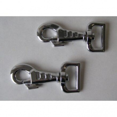 Karabína s hranatým okom