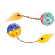 Míček chrastící s ocáskem 4 cm (2 ks) Míček chrastící s ocáskem 4 cm (2 ks)