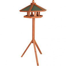 NATURA vonkajšie kŕmidlo so strieškou, na trojnožke 1,45 m, 65 x 46 cm, borovicové drevo, hnedá NATURA vonkajšie kŕmidlo so strieškou, na trojnožke 1,45 m, 65 x 46 cm, borovicové drevo, hnedá